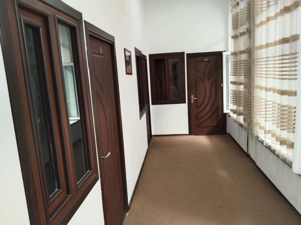 Hotel Nehal Kamal Tasjkent Exteriör bild